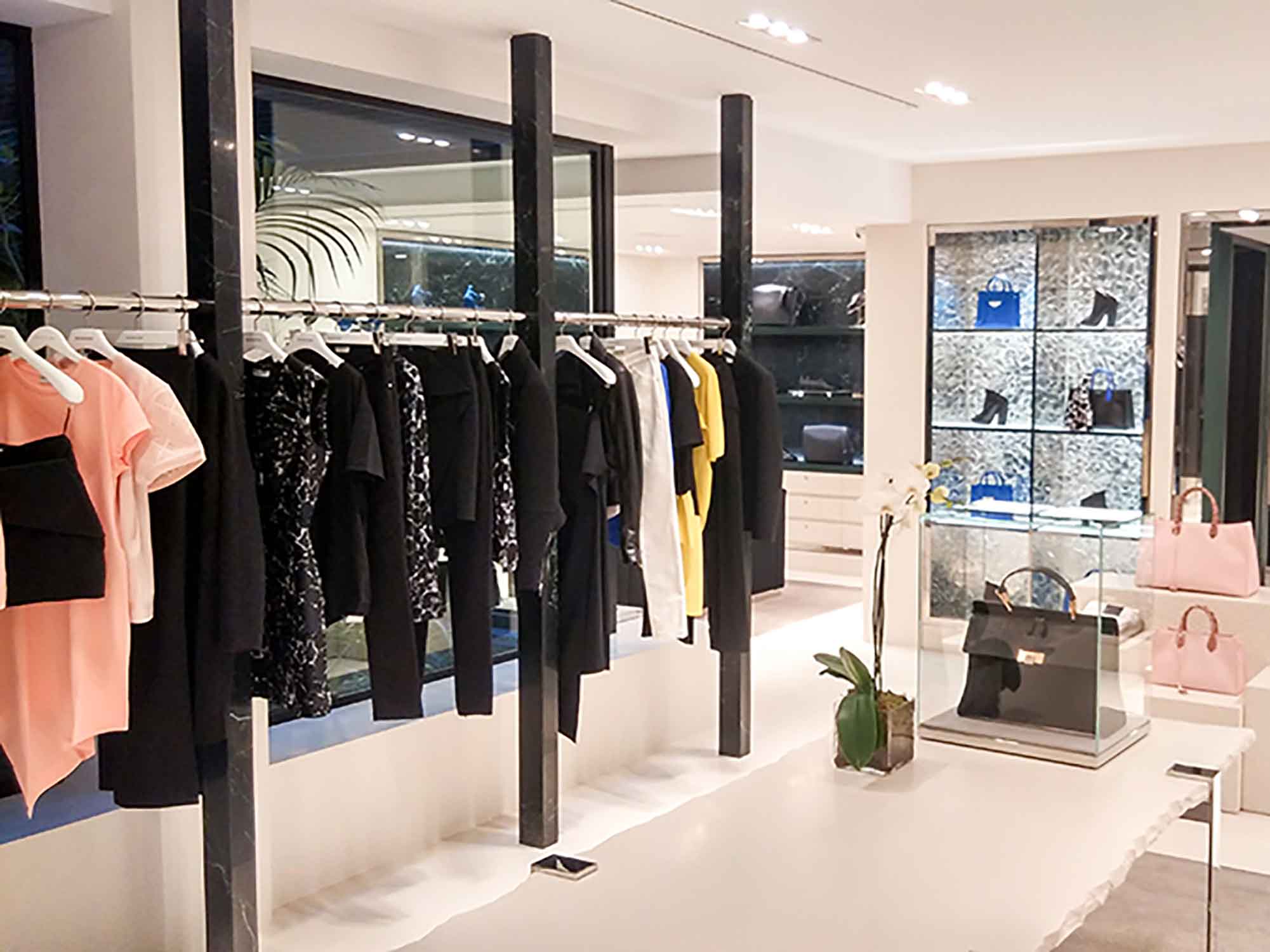 So many clothing stores: What makes this French retailer different?