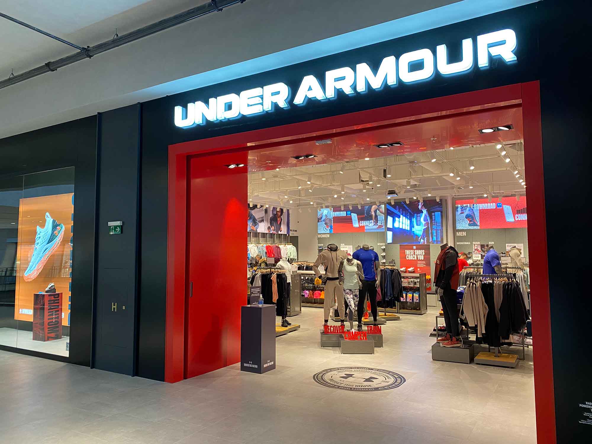 Nearest under deals armour store